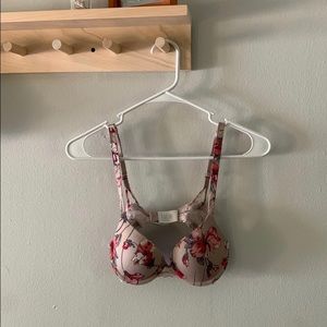 32 A Calvin Klein Bra